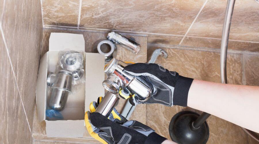 Professional gutter cleaning in Campbell, MO